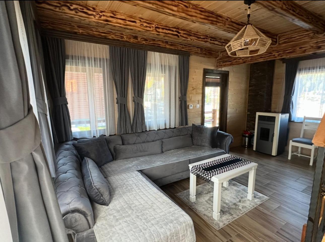 Zagrad Homes In Zabljak 外观 照片